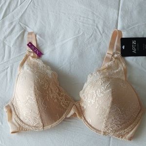 BNWT plunge demi bra